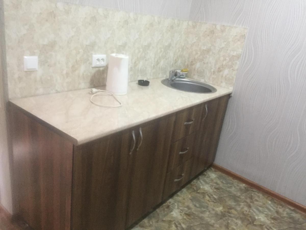 Hotelruslan Pʼotʼi 外观 照片